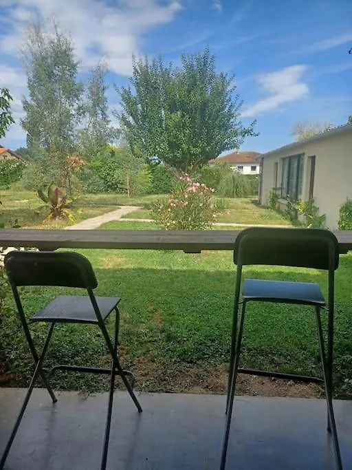 Holiday home Maison En Ville Au Calme Fleurance